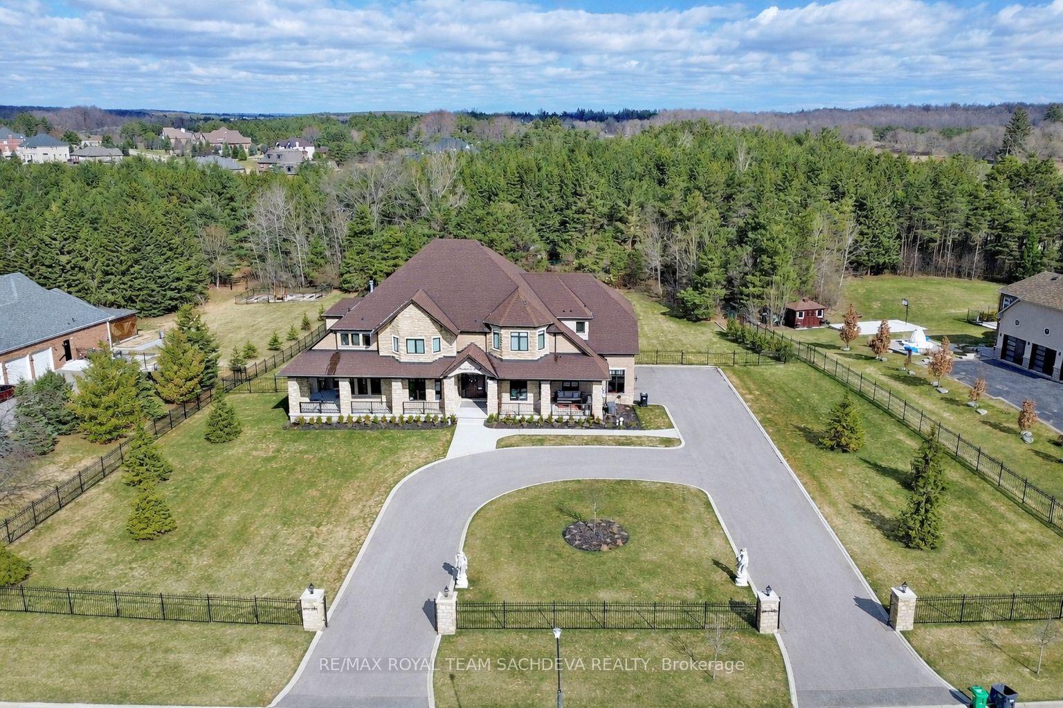 76 Buckstown Trail, Caledon, ON L7E 3E8 — Caledon, Ontario