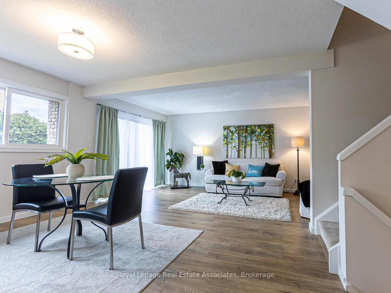 2605 Woodchester Drive 57, Mississauga, ON L5K 2E3