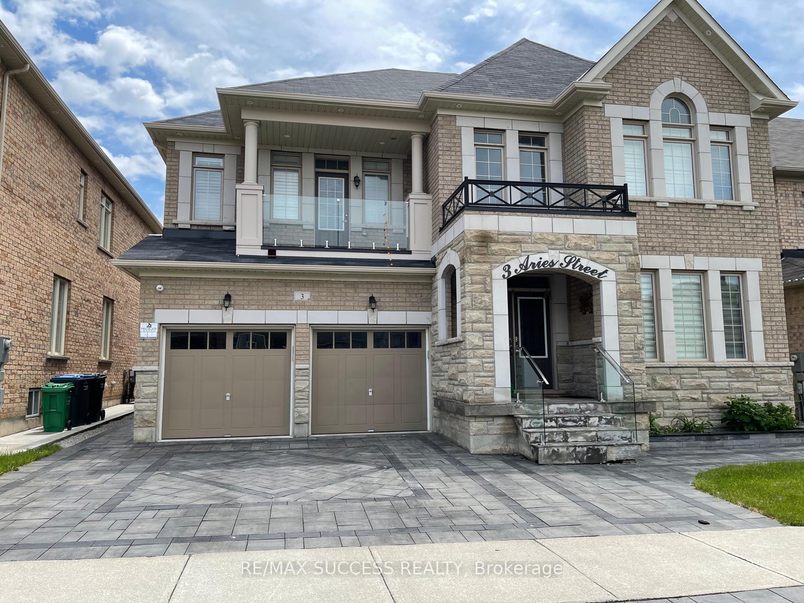 3 Aries Street, Brampton, ON L6Y 5Z2