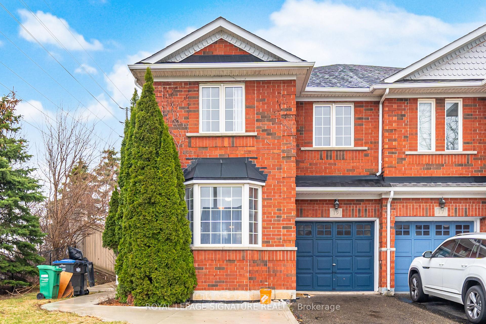 19 Silverbell Court, Brampton, ON L7A 3V3
