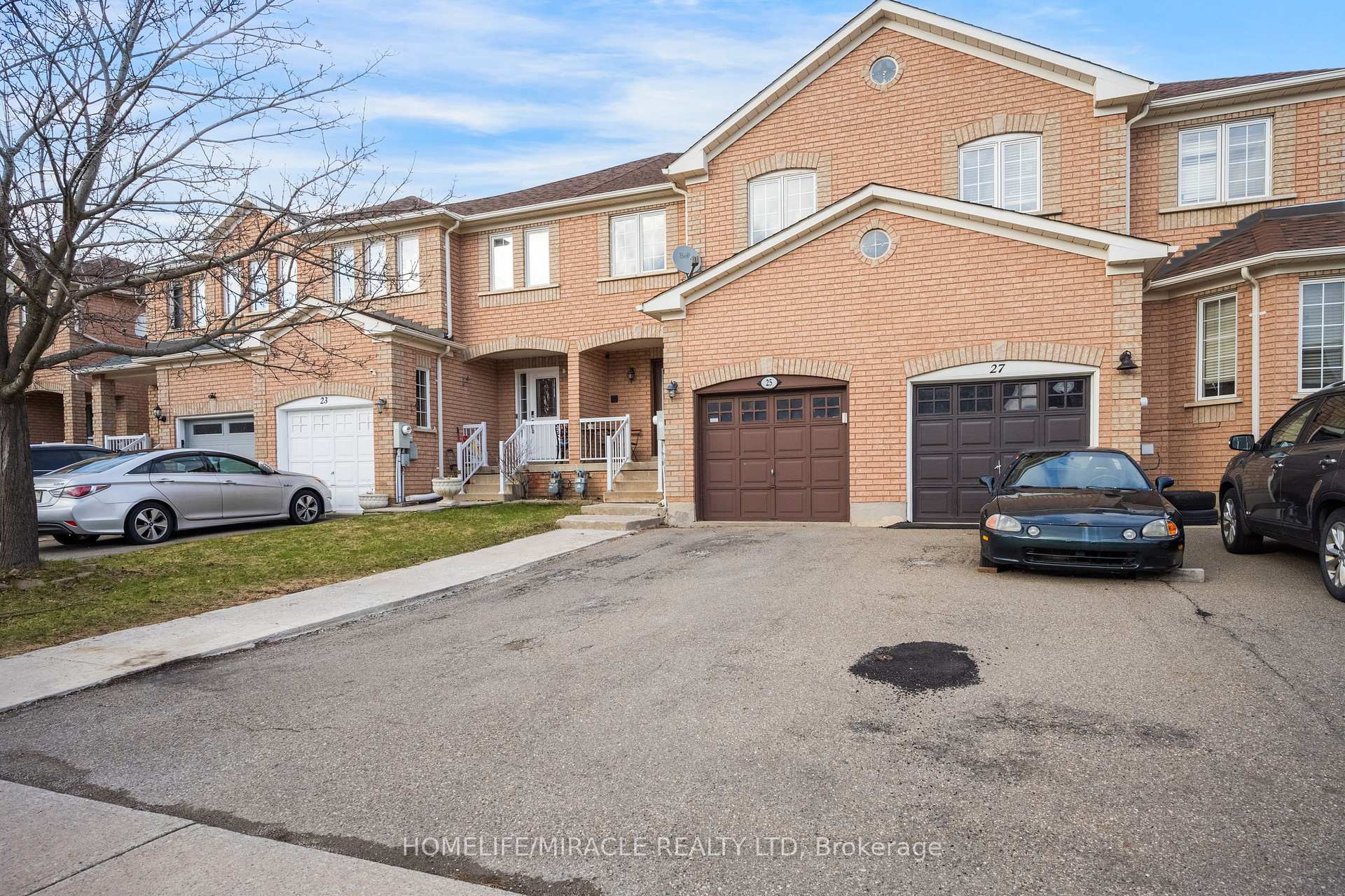 25 Tinsmith Street, Brampton, ON L7A 1N1
