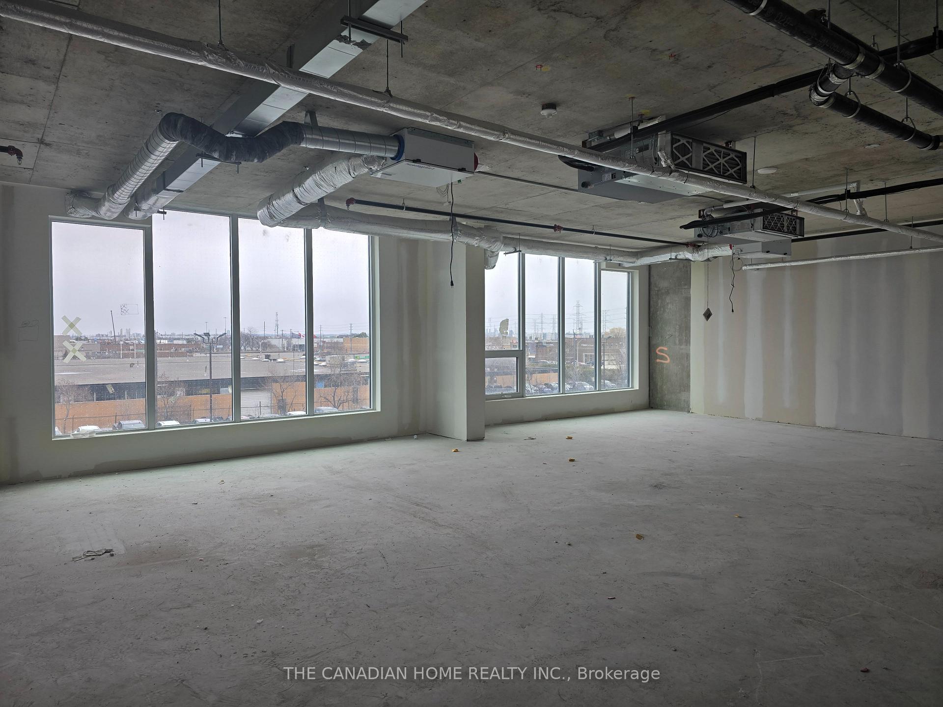 600 Dixon Rd Road 226, Toronto W10 — photo 3 of 5