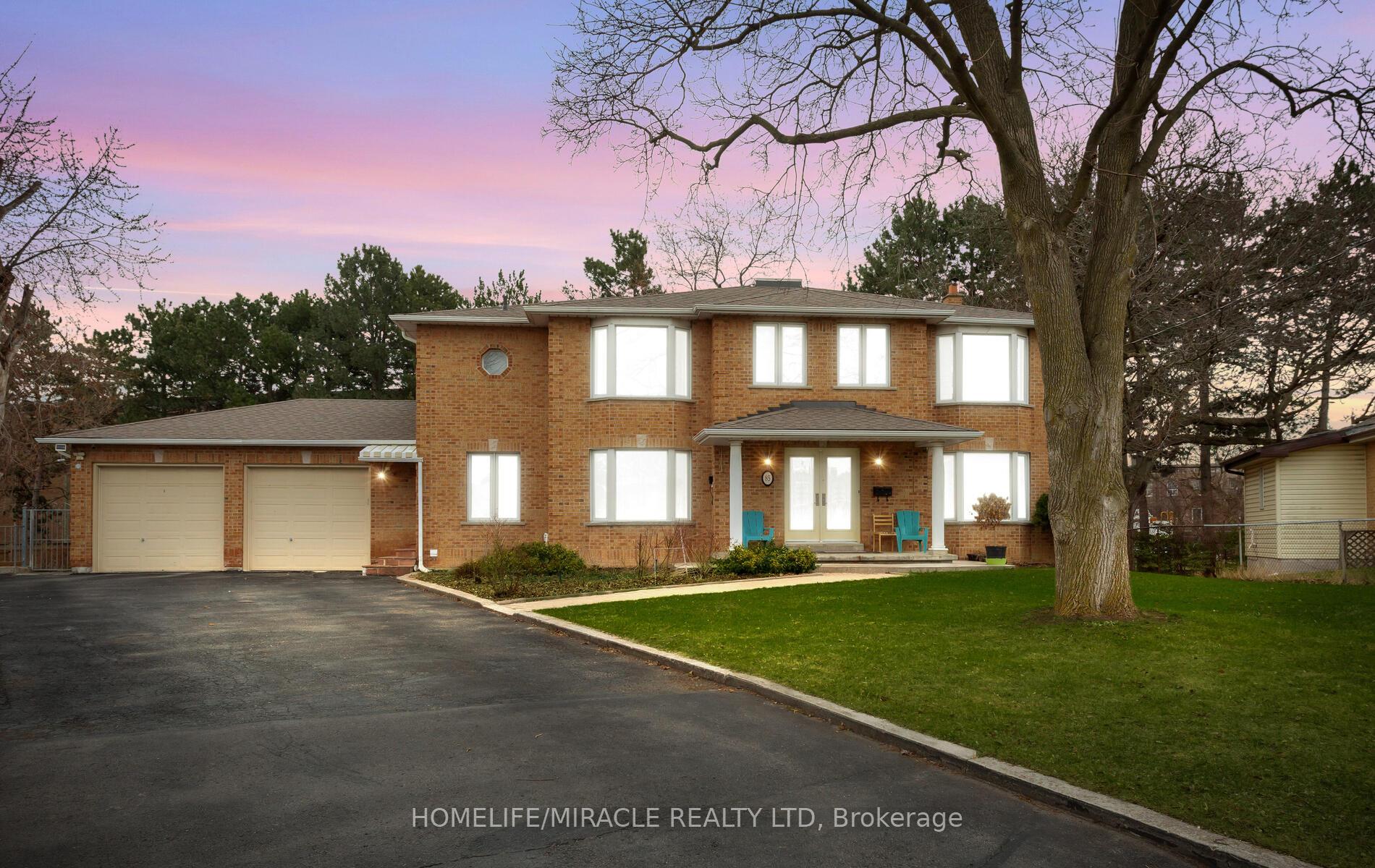 85 Harlow Crescent, Toronto W10, ON M9V 2Y8 — Toronto W10, Ontario