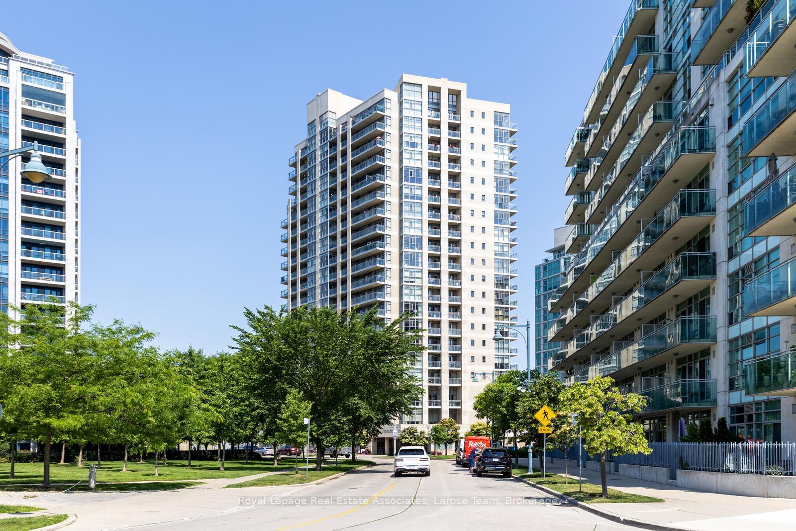 3 Marine Parade Drive 1108, Toronto W06, ON M8V 3Z5