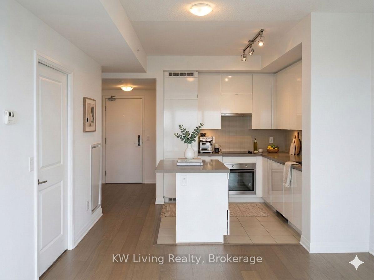 59 Annie Craig Drive 2106, Toronto W06, ON M8V 0C4