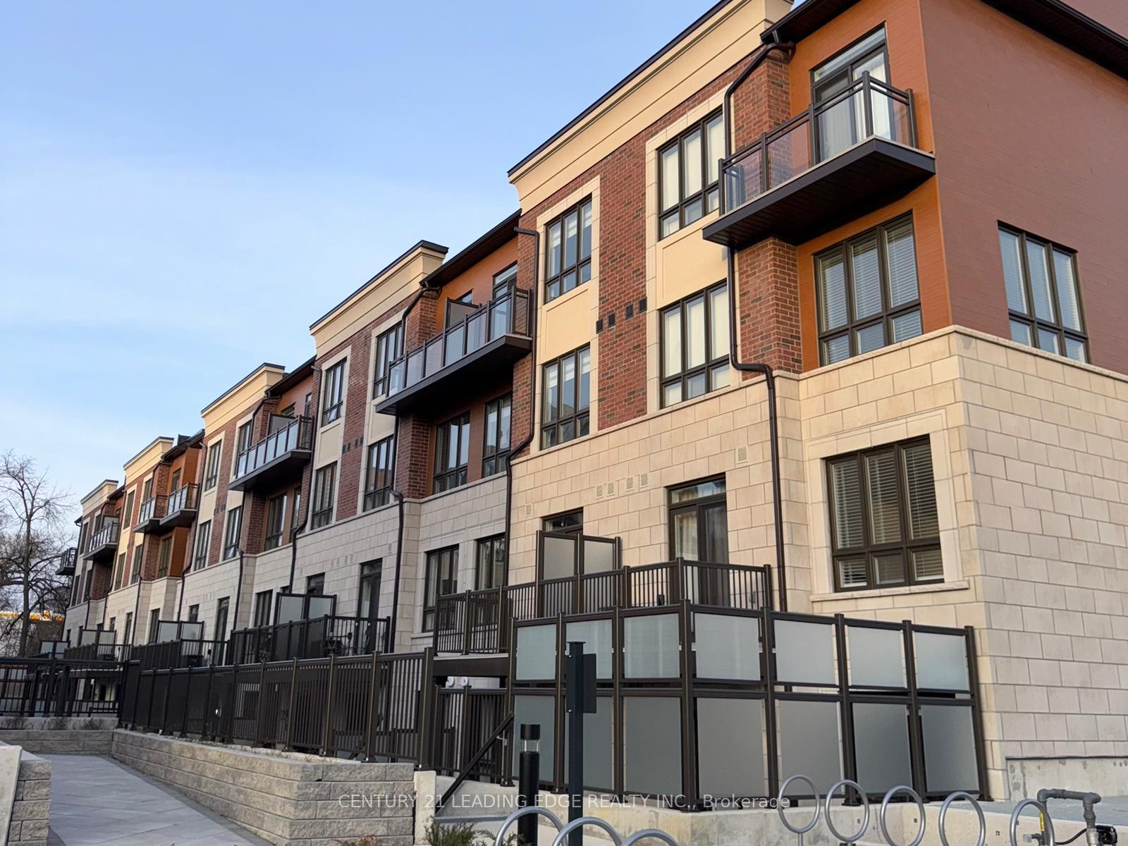 4015 Hickory Drive 1, Mississauga, ON L4Y 3V8