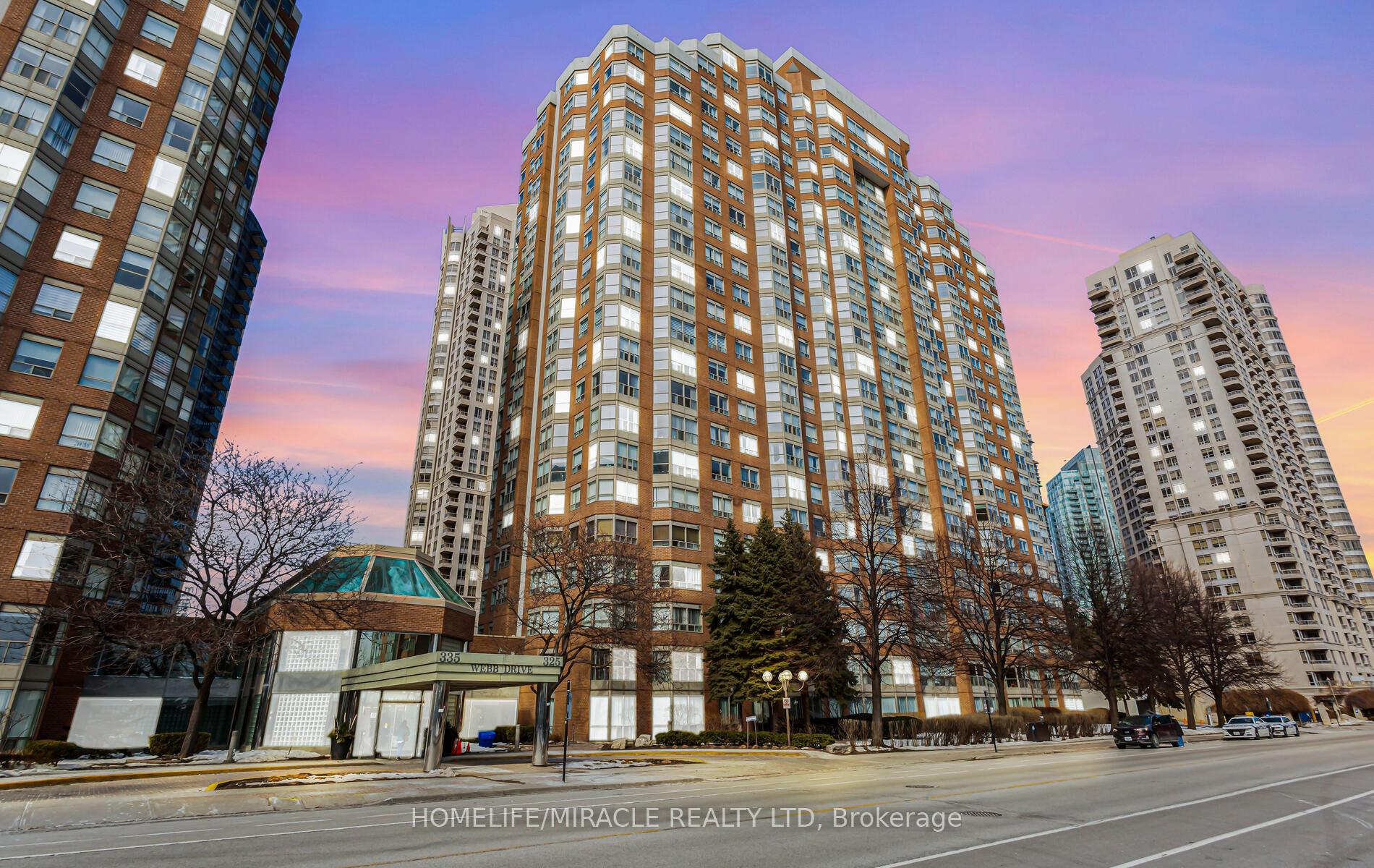 325 Webb Drive 811, Mississauga, ON L4T 2J7