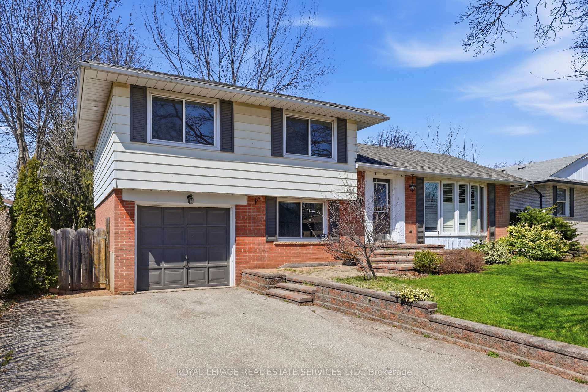 59 Sewell Drive, Oakville, ON L6H 1C7