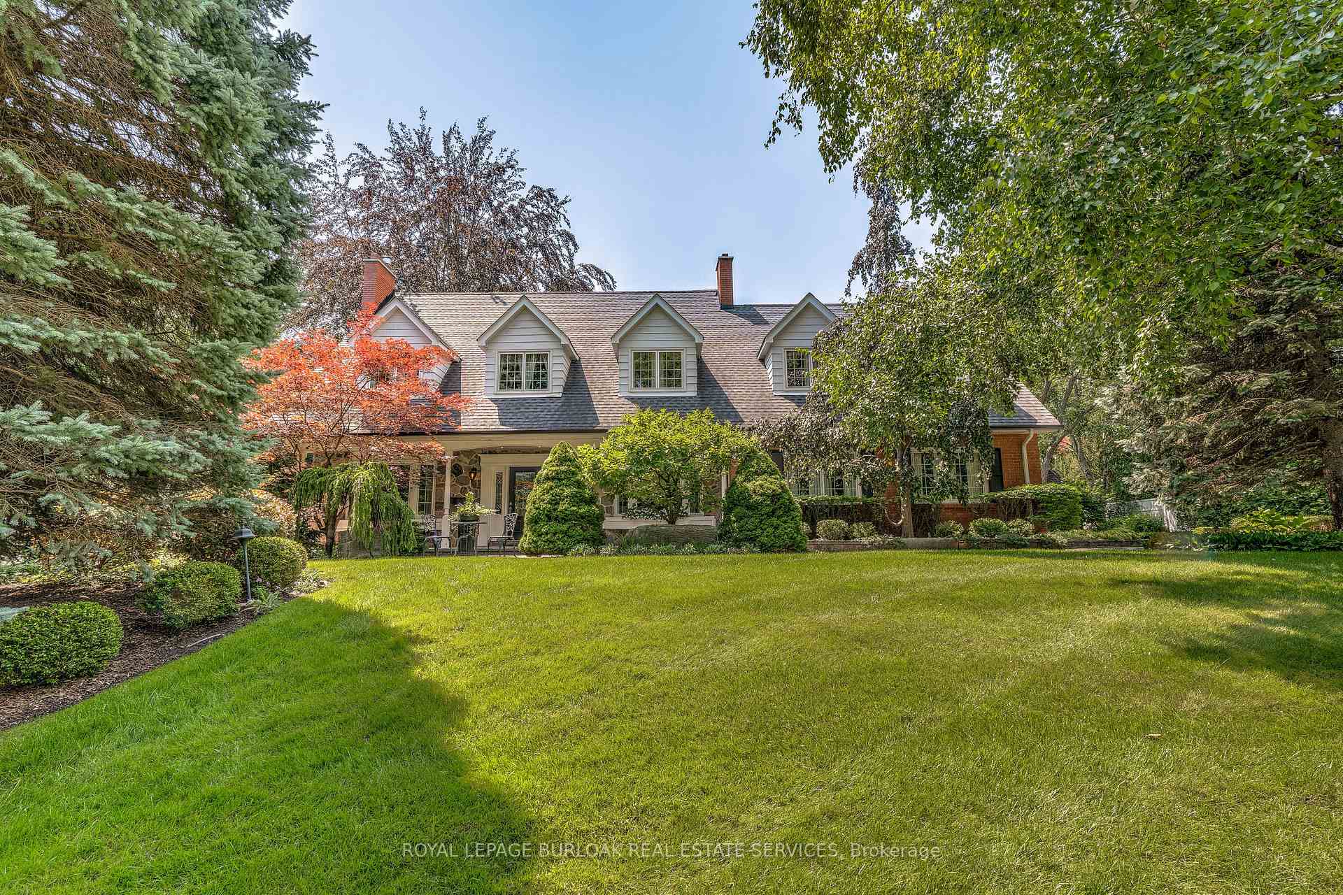 166 Maple Grove Drive, Oakville, ON L6J 4V1