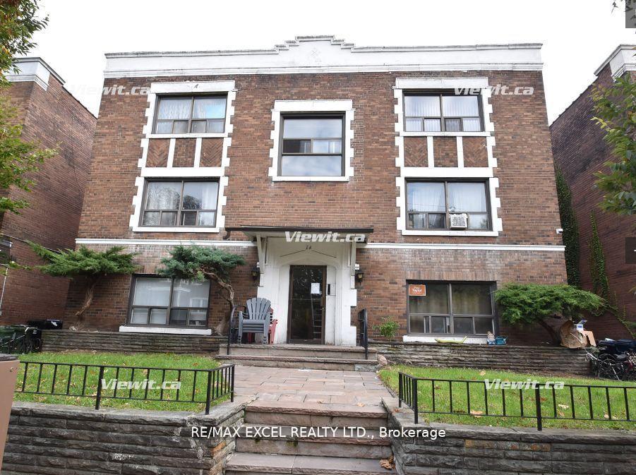 1A Elm Grove Avenue 24, Toronto W01, ON M6K 2H9