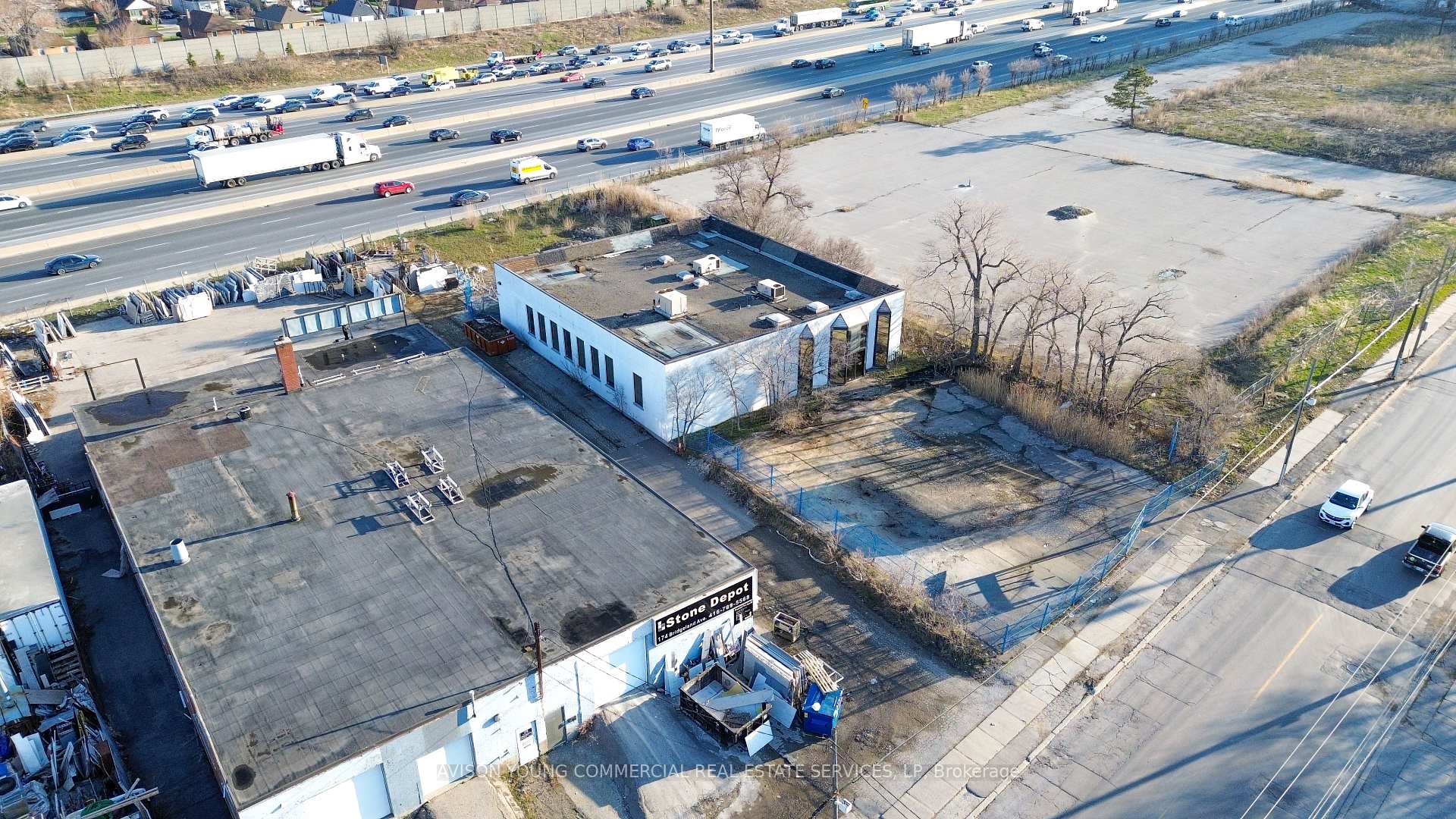 168 Bridgeland Avenue, Toronto W04, ON M6A 1Z4
