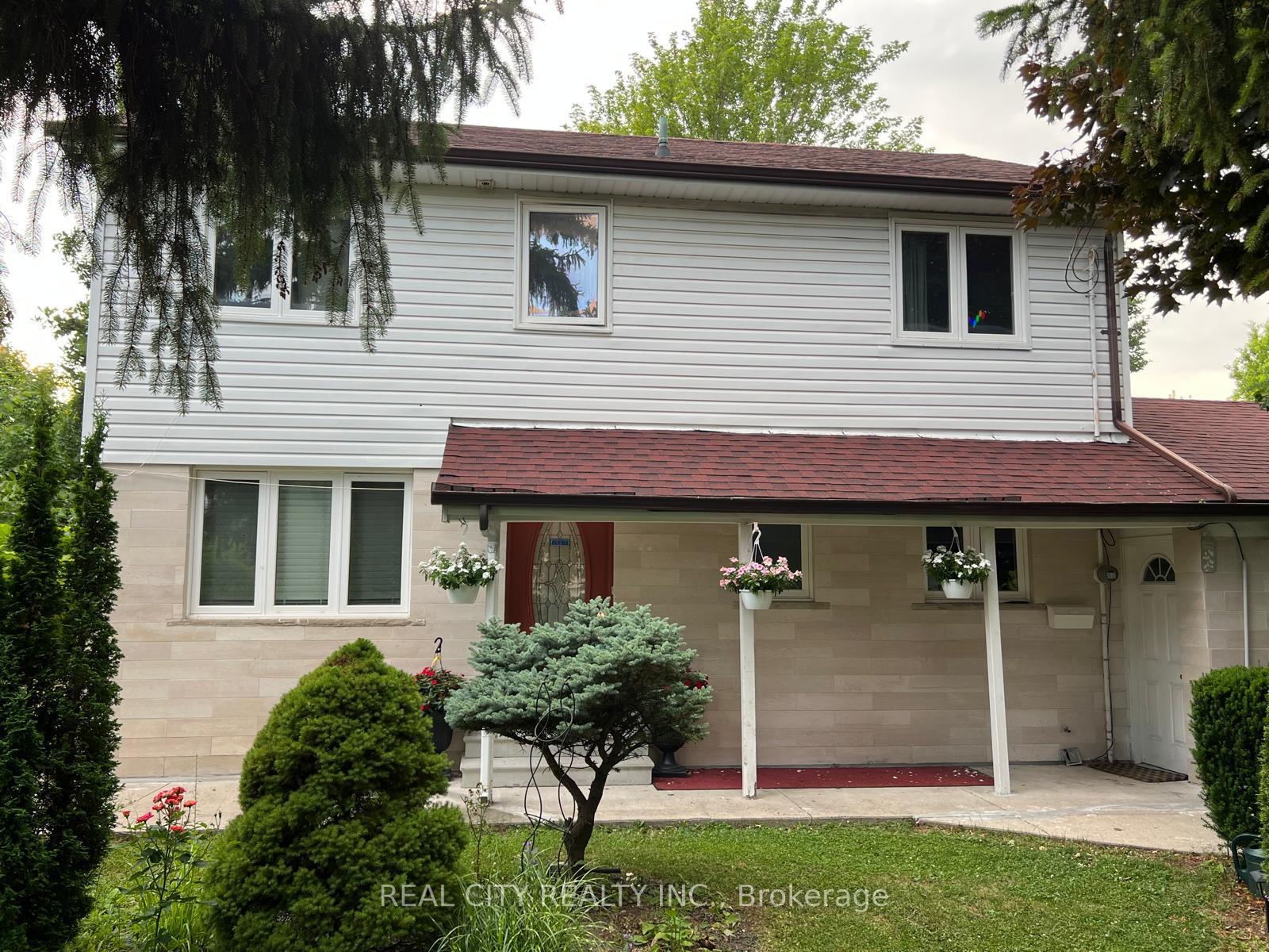 2451 Loanne Drive LOWER, Mississauga, ON L5K 1P1