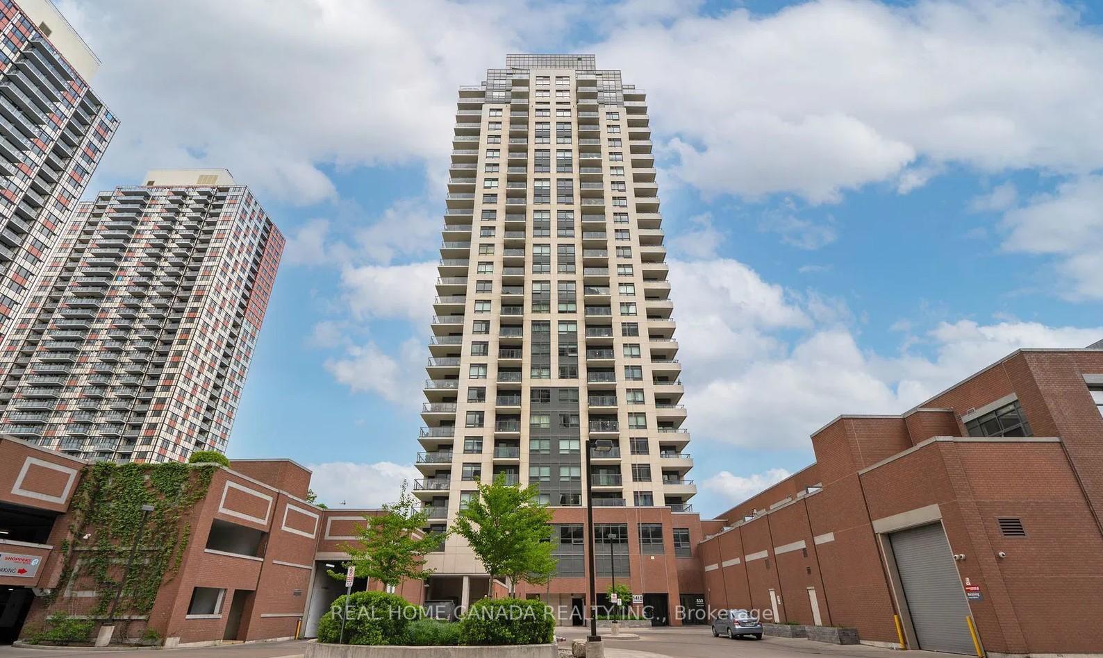 1410 Dupont Road 1803, Toronto W02 — photo 2 of 5