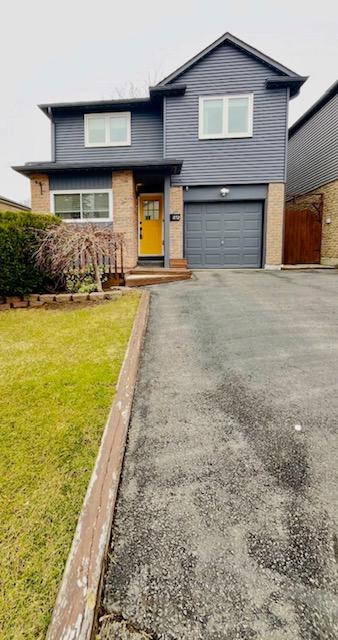 812 Sweetwater Crescent, Mississauga, ON L5H 4A4