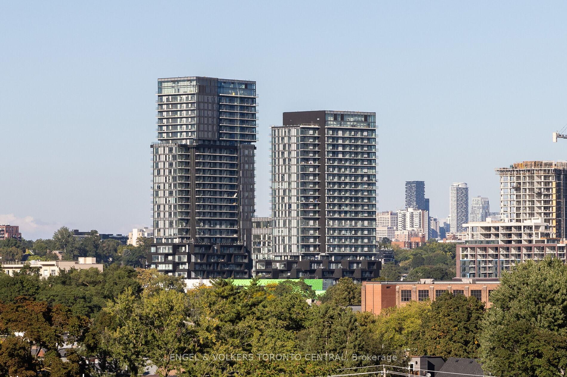 1245 Dupont Road N 1908, Toronto W02, ON M6H 2H6