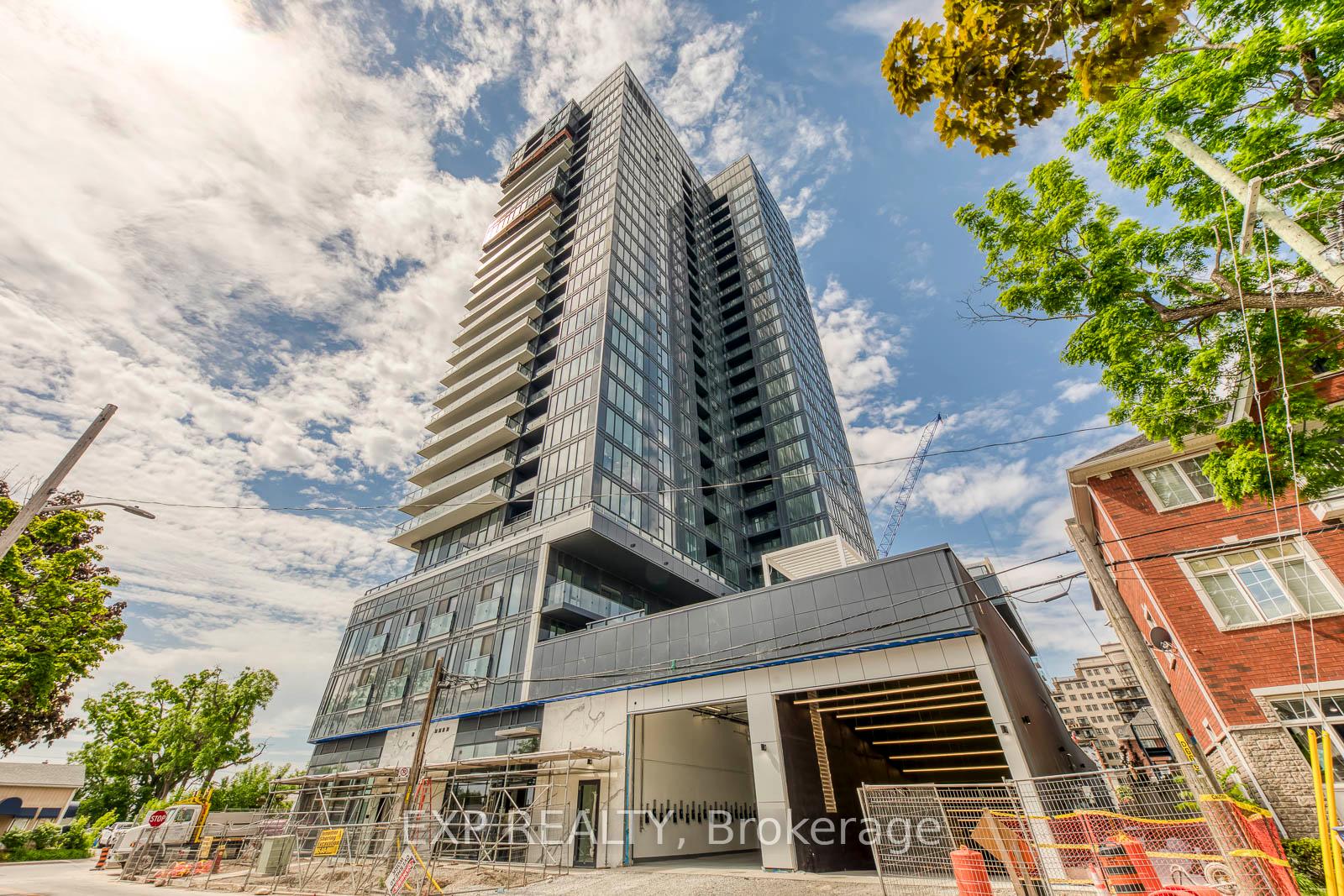 370 Martha Street 303, Burlington, ON L7R 0G9