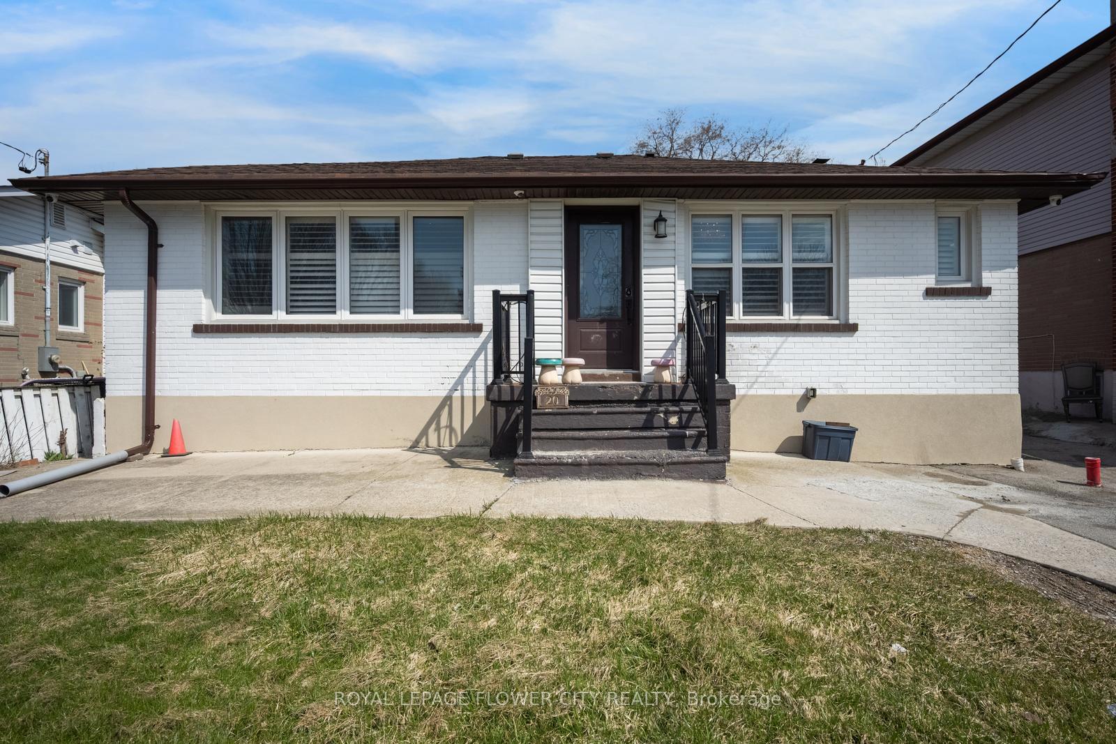 20 N Alarton Street, Mississauga, ON L4T 1J8
