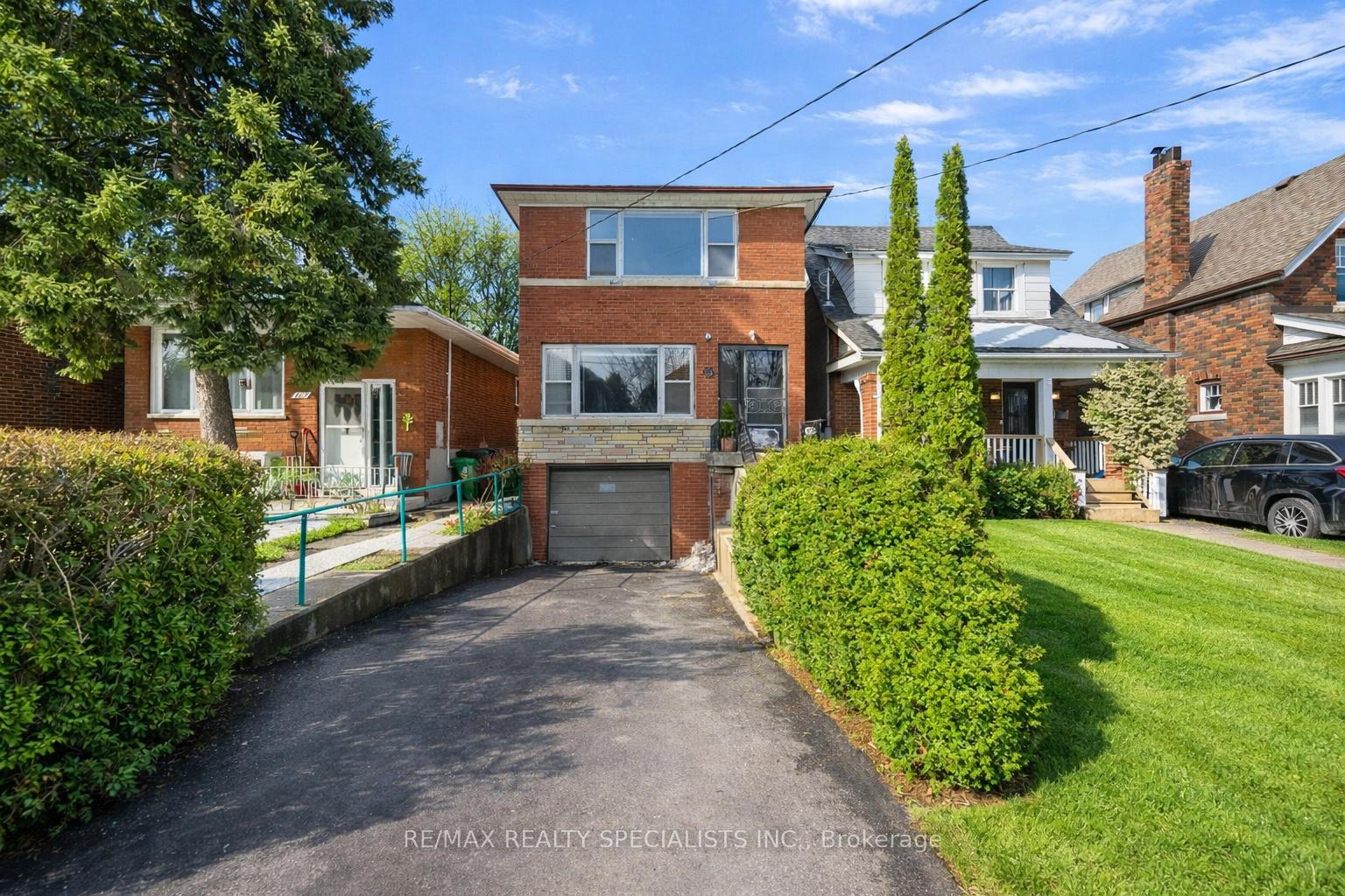 100 Symons Street, Toronto W06, ON M8V 1V2