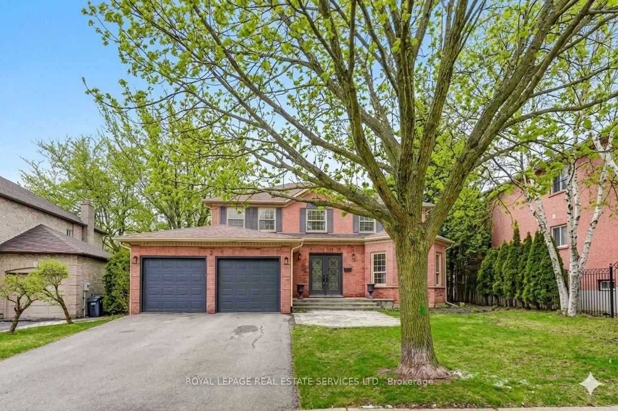 9 Morrison Creek Crescent, Oakville, ON L6H 4C2
