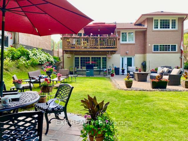 77 Letchworth Crescent, Toronto W05, ON M3M 1Z1