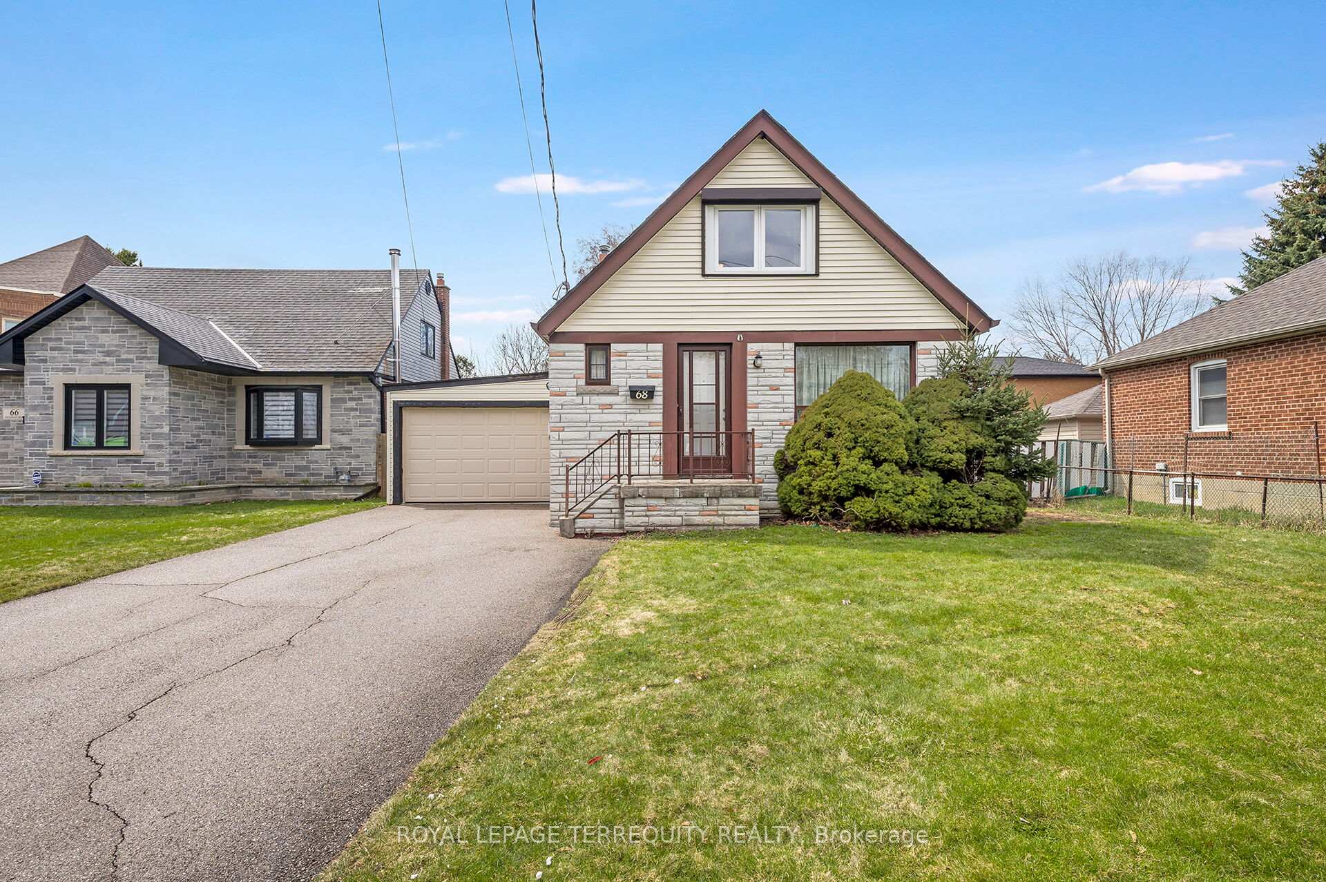 68 Parkchester Road, Toronto W04, ON M6M 2S3 — Toronto W04, Ontario
