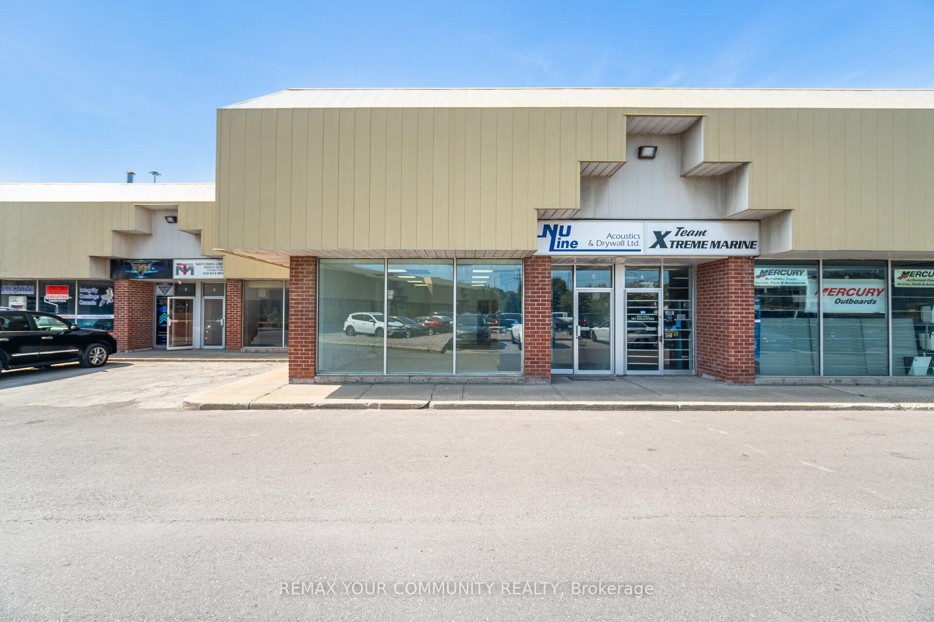 2001 Albion Road 5, Toronto W10, ON M9W 6V6