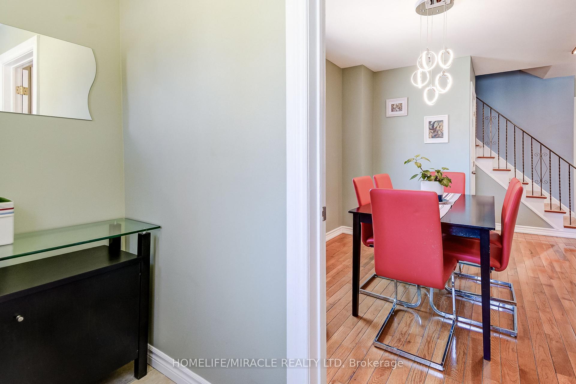 59 Joseph Street, Toronto W04 — photo 5 of 5