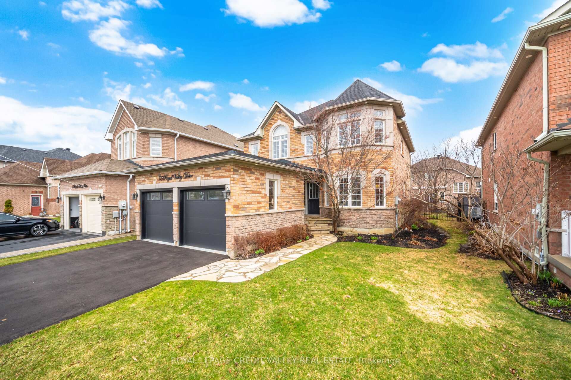 75 Royal Valley Drive S, Caledon — photo 2 of 5