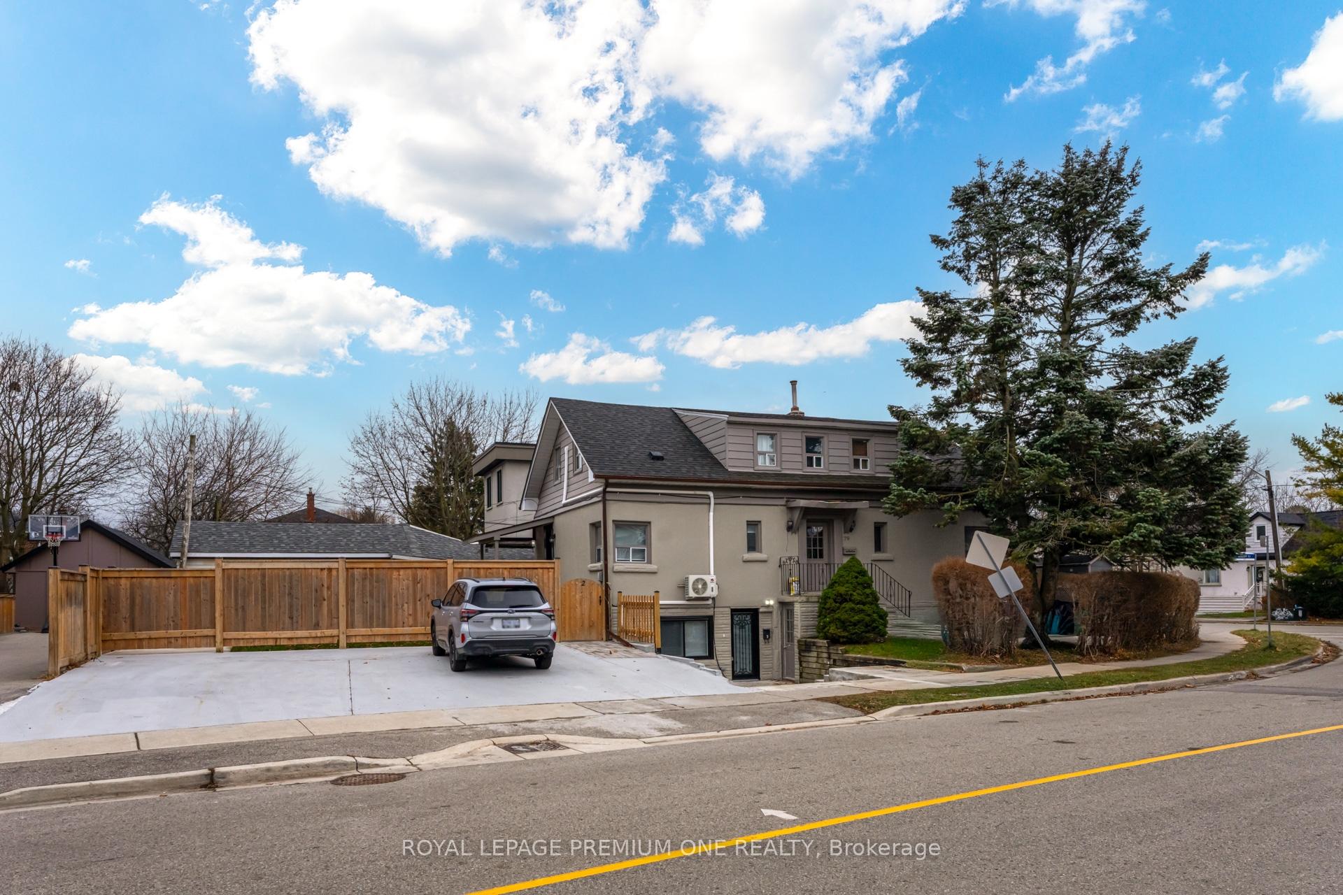 79 Twenty Fifth Street 4, Toronto W06, ON M8V 3P7
