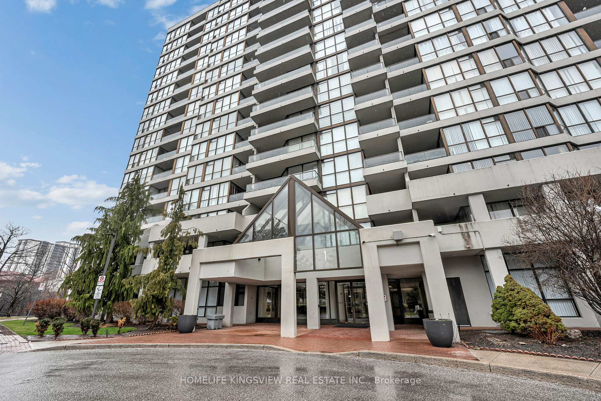1 Rowntree Road 806, Toronto W10, ON M9V 5G7 — Toronto W10, Ontario
