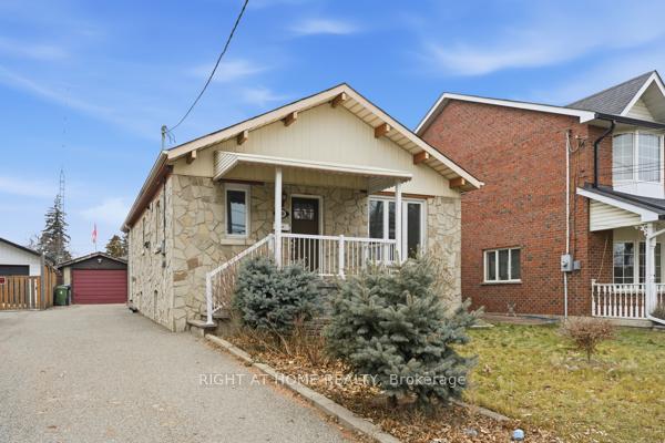 200 Gary Drive, Toronto W04, ON M9N 2M4 — Toronto W04, Ontario