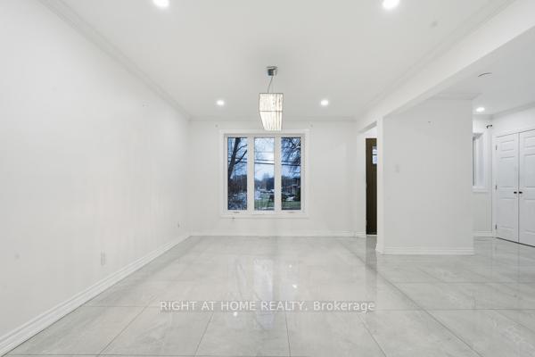200 Gary Drive, Toronto W04 — photo 3 of 5