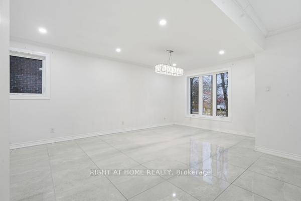 200 Gary Drive, Toronto W04 — photo 4 of 5