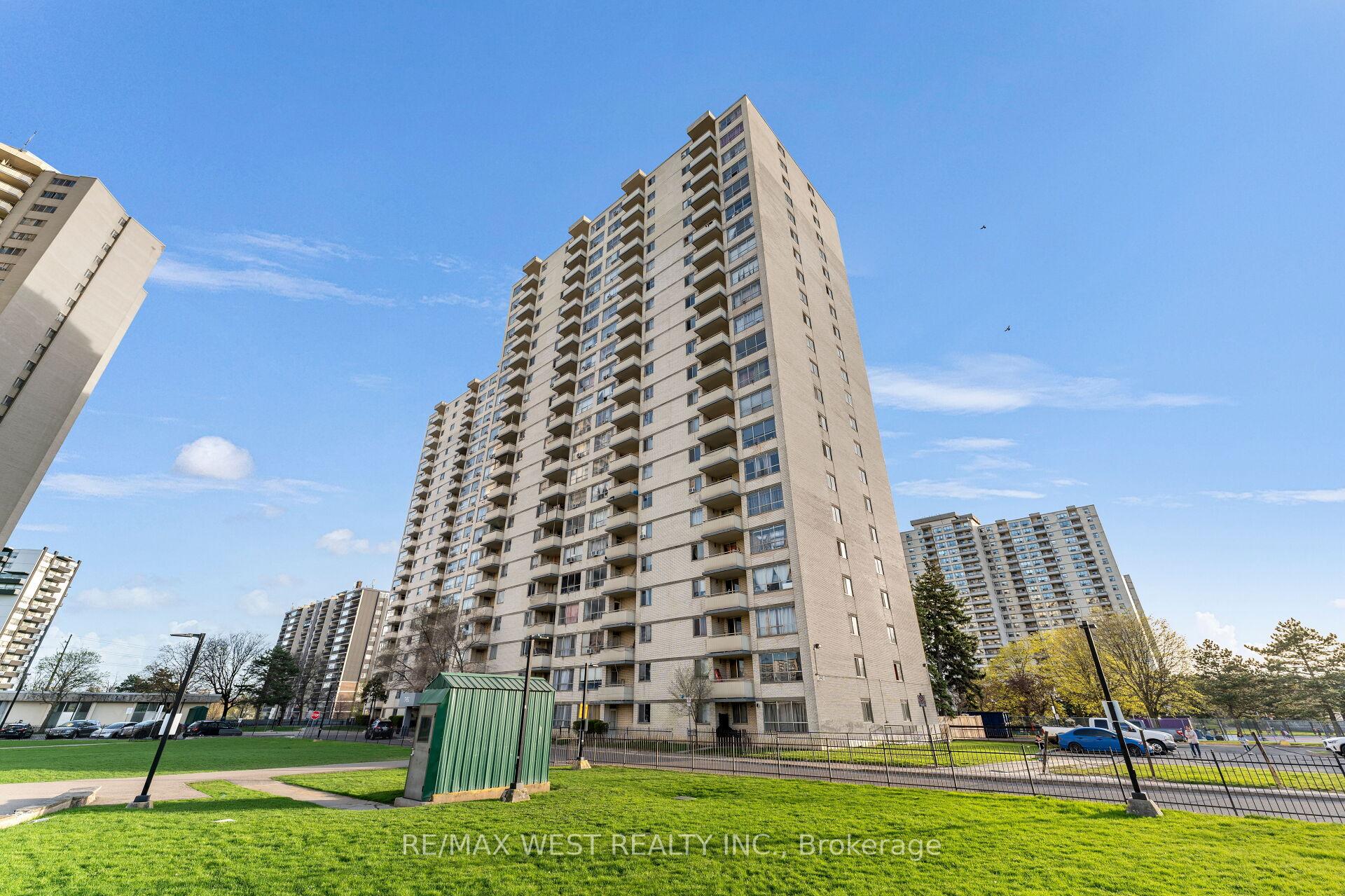 340 Dixon Road 114, Toronto W09 — photo 2 of 5