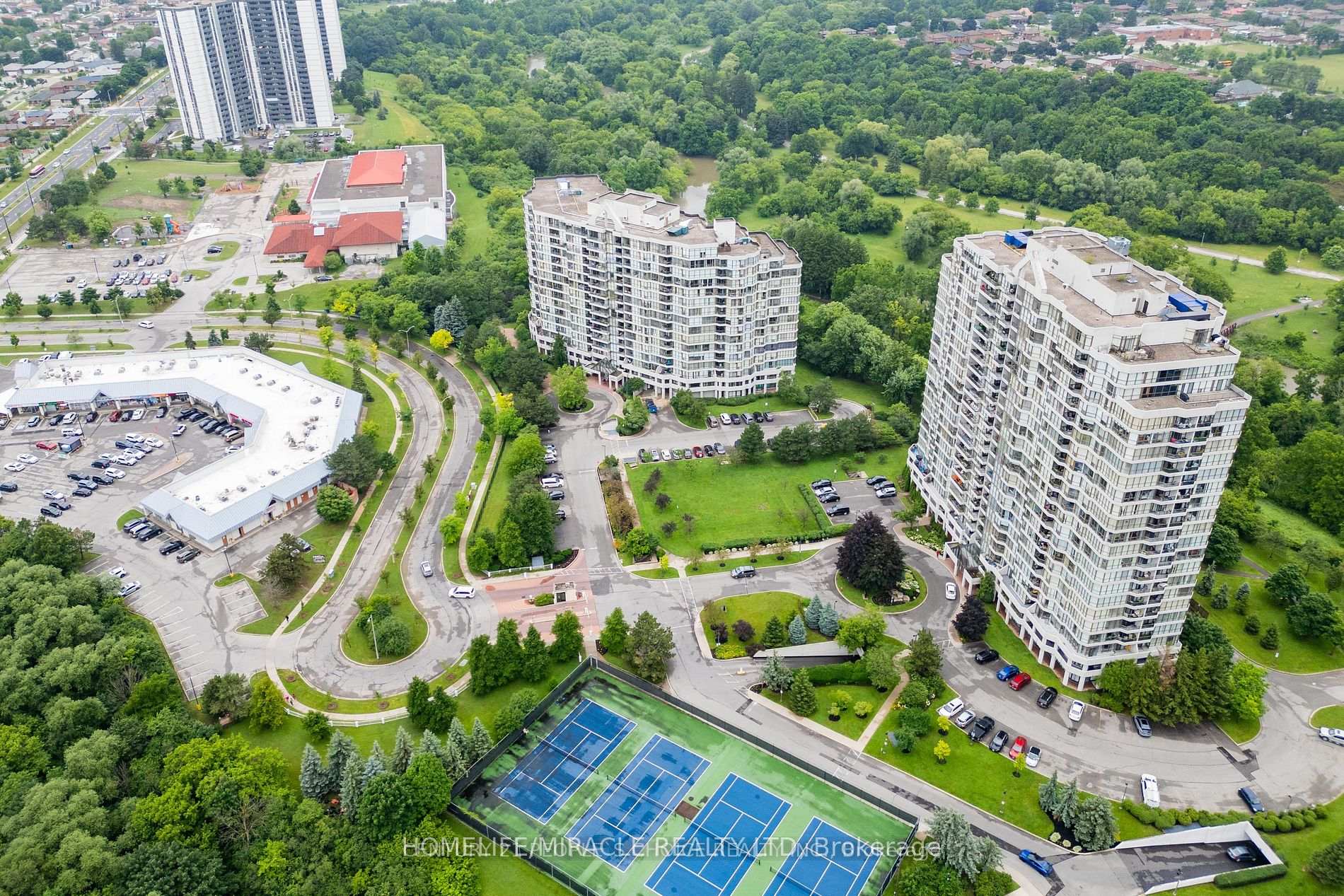5 Rowntree Road 708, Toronto W10, ON M9V 5G9 — Toronto W10, Ontario