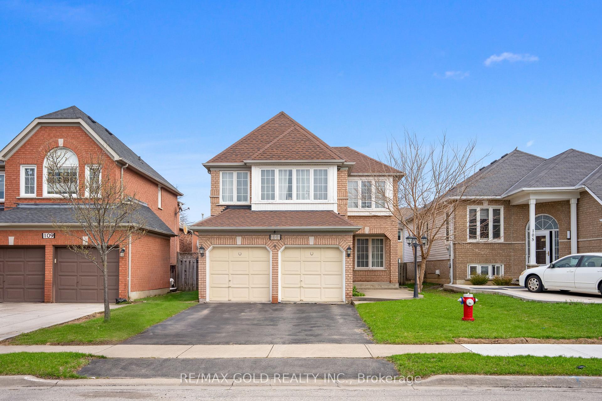 107 Seclusion Crescent, Brampton, ON L6R 1K8