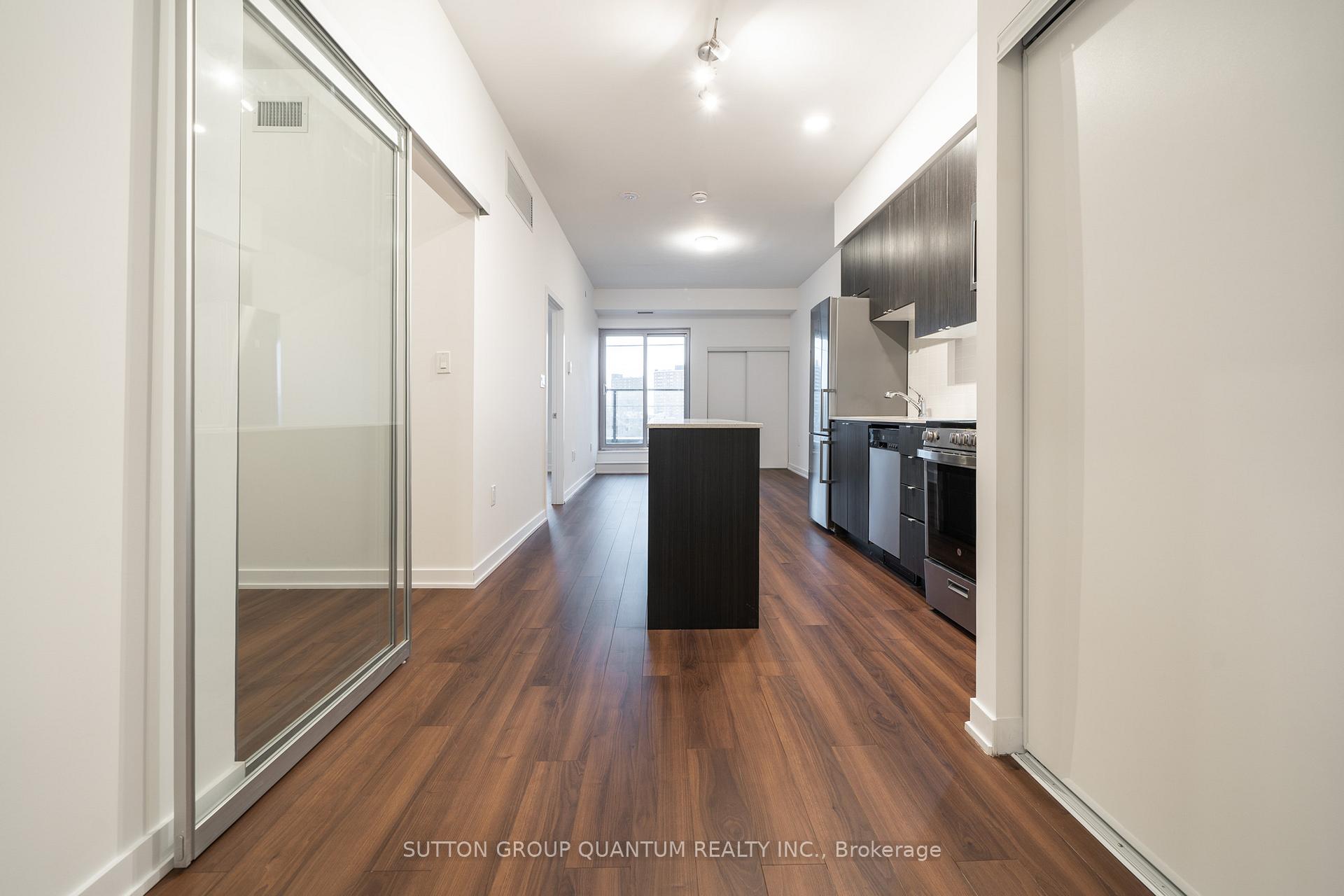 2433 Dufferin Street 505, Toronto W04 — photo 3 of 5