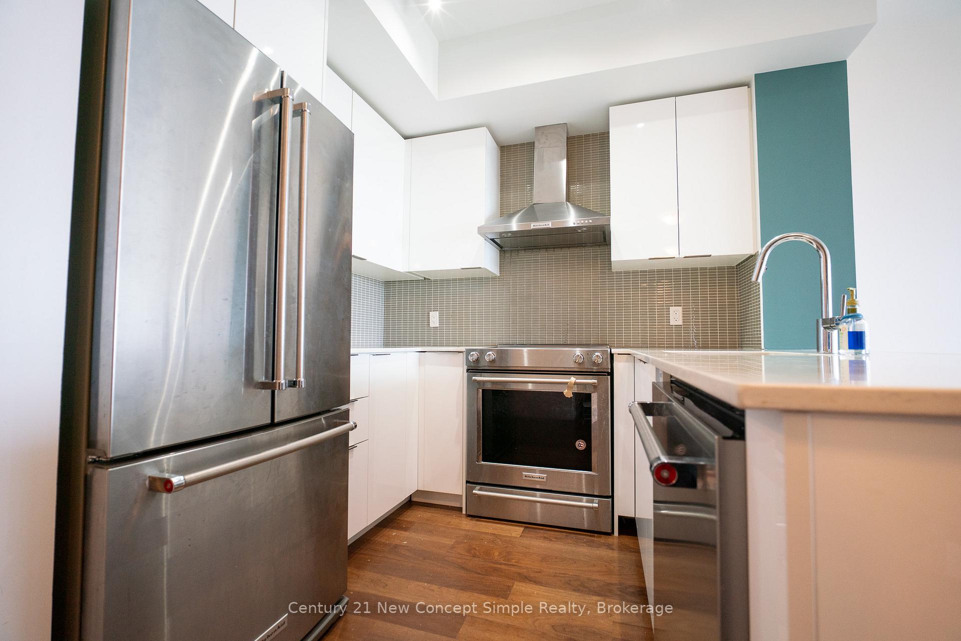 20 Shore Breeze Drive 1209, Toronto W06 — photo 3 of 5