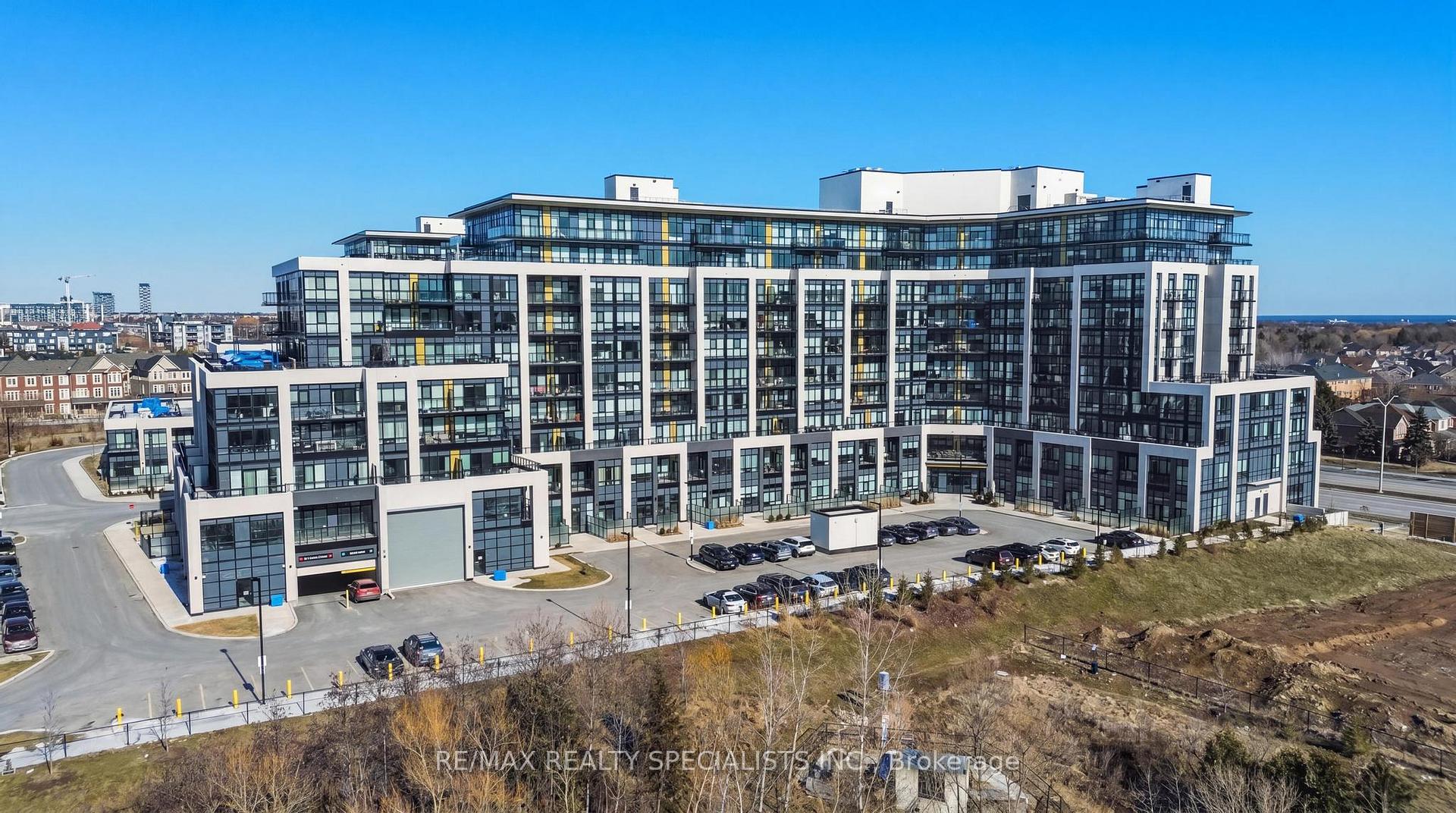 405 Dundas Street W 314, Oakville, ON L6M 5P9