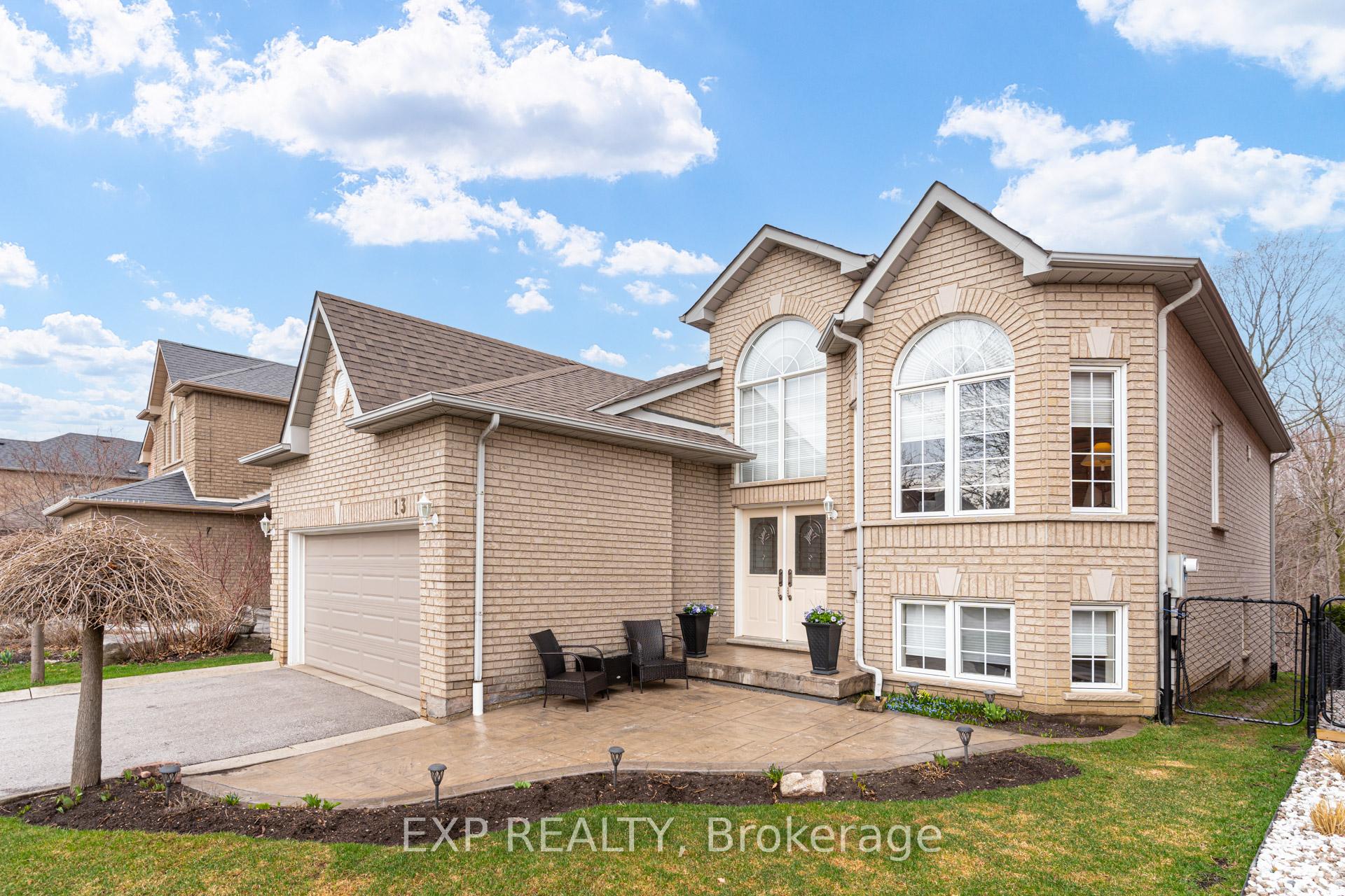 13 Blueberry Hill Court, Caledon — photo 2 of 5