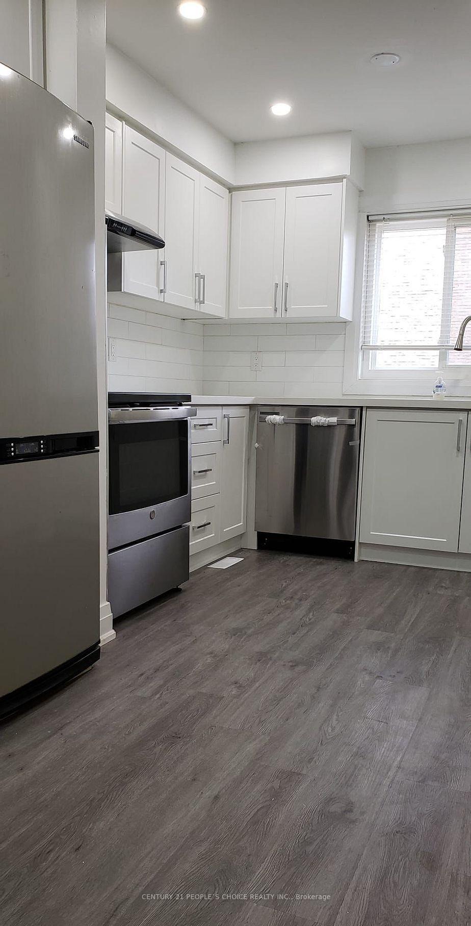 2014 Martin Grove Road 56, Toronto W10 — photo 4 of 5