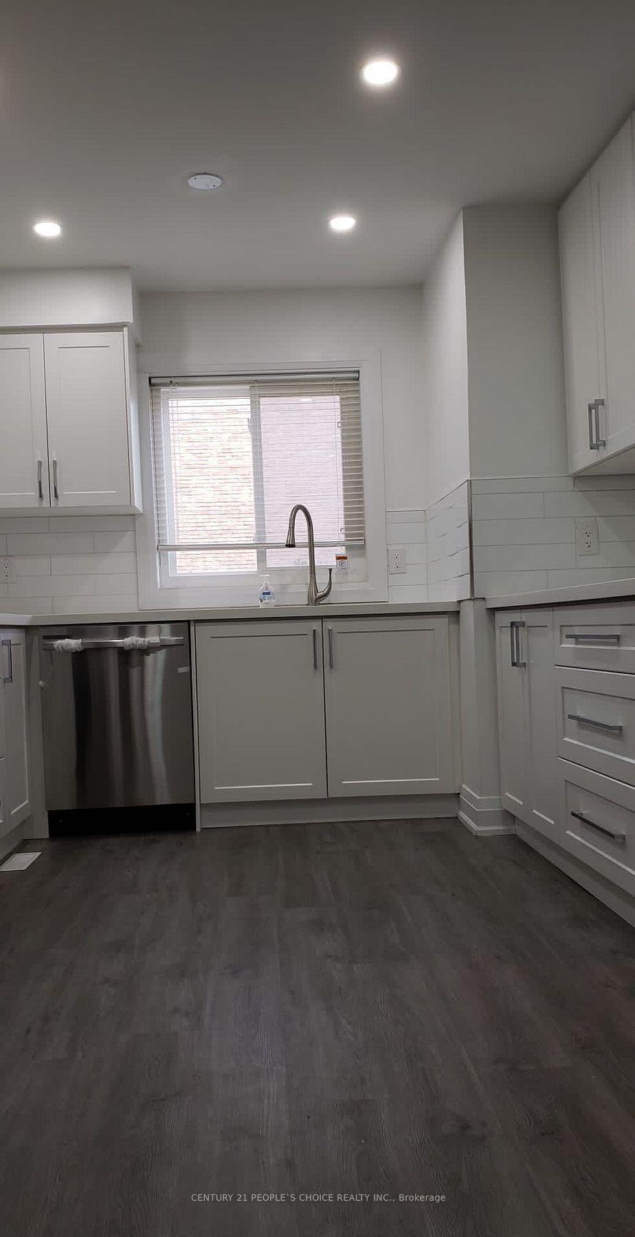 2014 Martin Grove Road 56, Toronto W10 — photo 5 of 5
