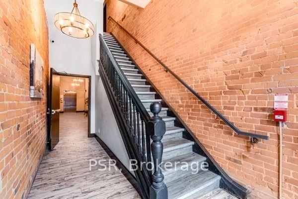 2870 Dundas Street W 309, Toronto W02 — photo 2 of 5