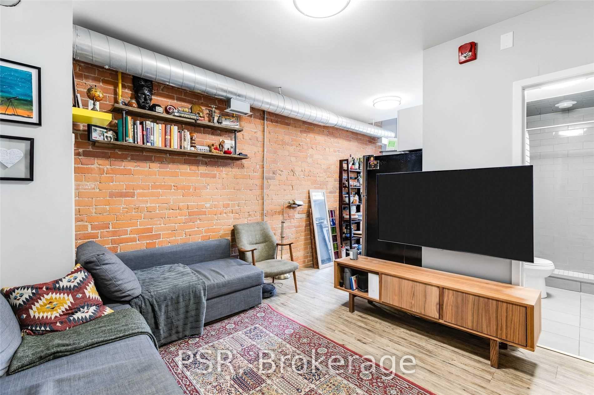 2870 Dundas Street W 309, Toronto W02 — photo 5 of 5