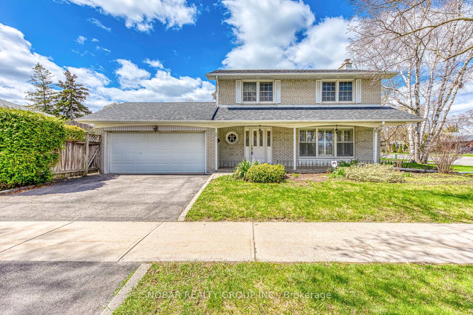 2 Hartsdale Drive, Toronto W09, ON M9R 2S2 — Toronto W09, Ontario