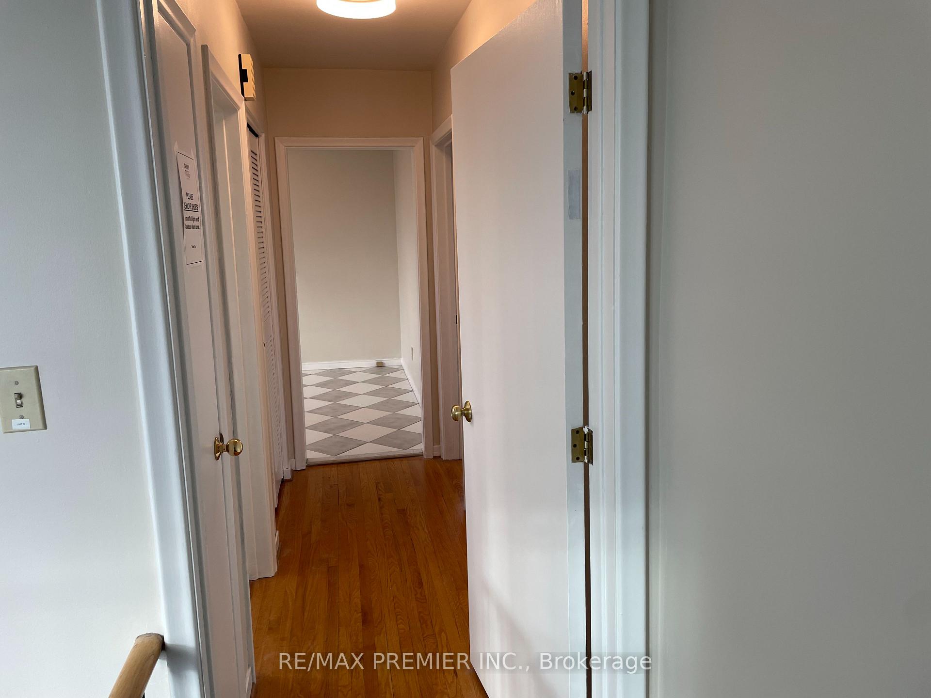2360 Keele Street 3, Toronto W04 — photo 5 of 5