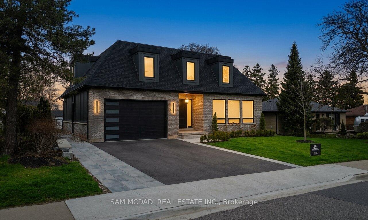107 Vista Boulevard, Mississauga, ON L5M 1W1