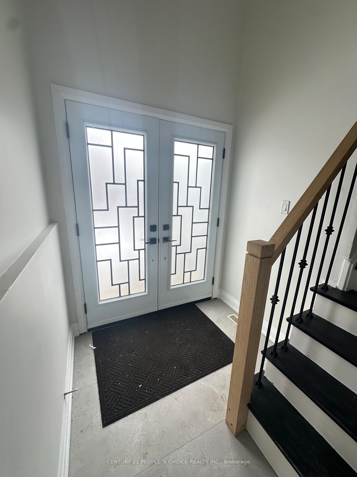 82 John Lindsay Court Upper, Toronto W05, ON M3L 2K1 — Toronto W05, Ontario