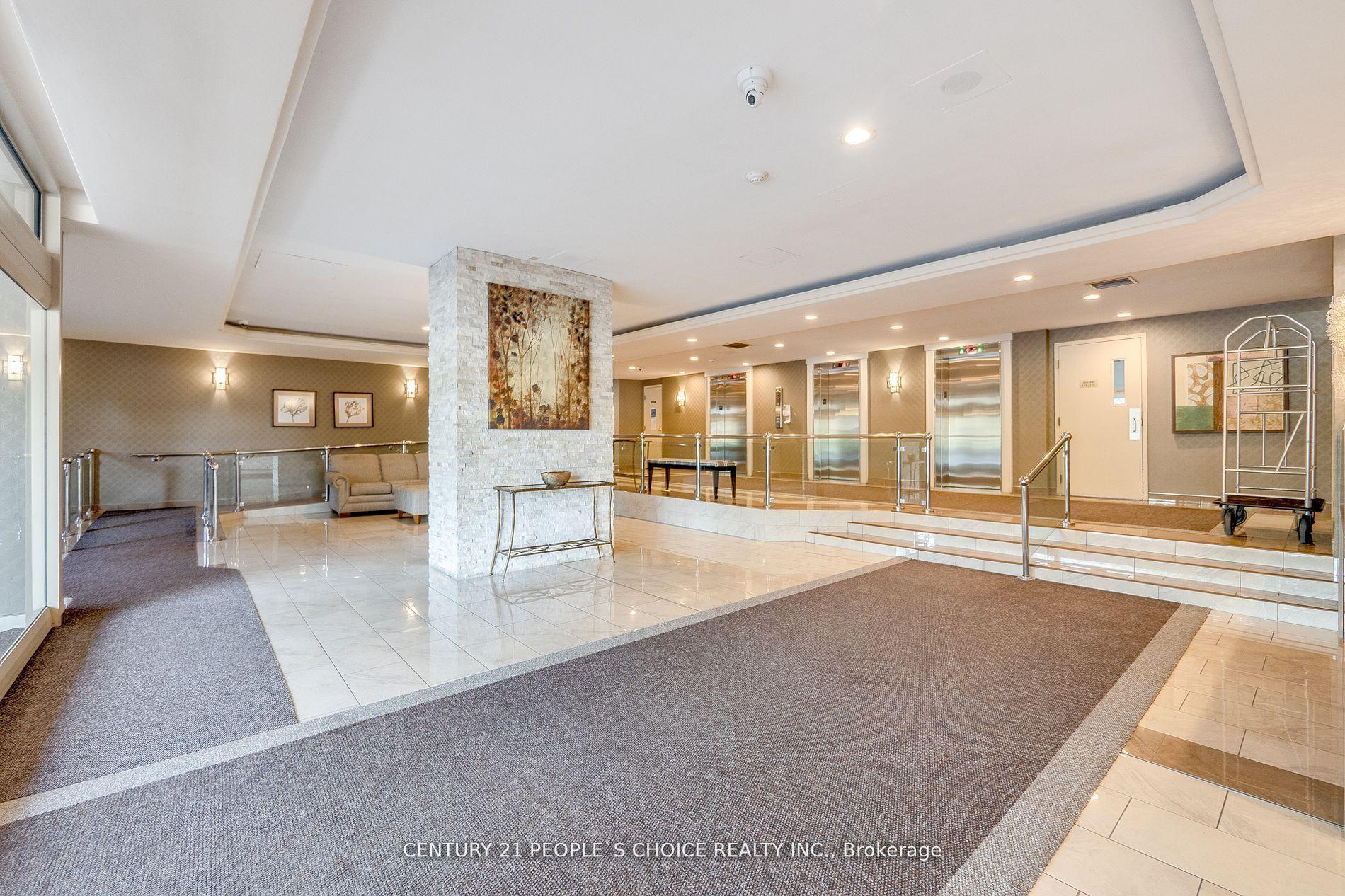 61 Markbrook Lane 1601, Toronto W10 — photo 2 of 5
