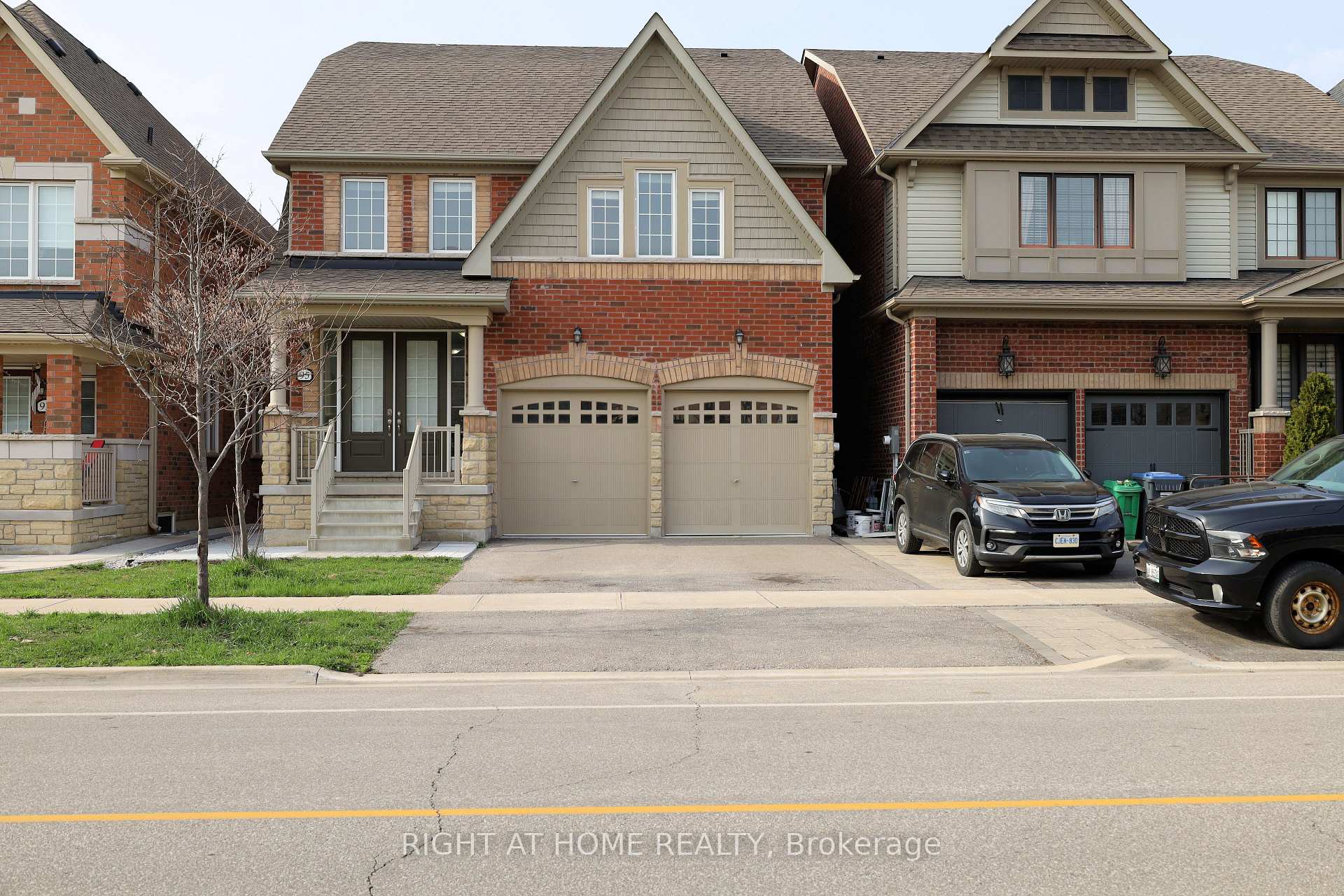 95 Bonnieglen Farm Boulevard, Caledon, ON L7C 4B7